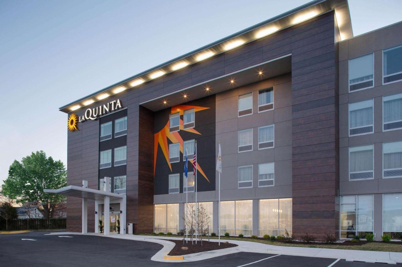 La Quinta Inn & Suites By Wyndham Manassas, Va- Dulles Airport Екстер'єр фото