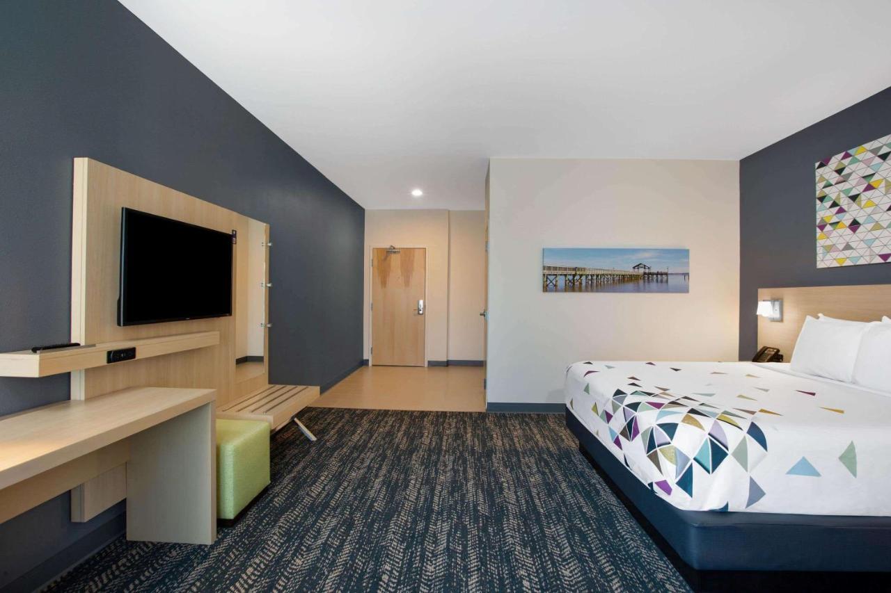 La Quinta Inn & Suites By Wyndham Manassas, Va- Dulles Airport Екстер'єр фото