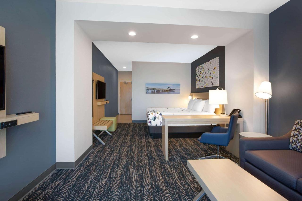 La Quinta Inn & Suites By Wyndham Manassas, Va- Dulles Airport Екстер'єр фото