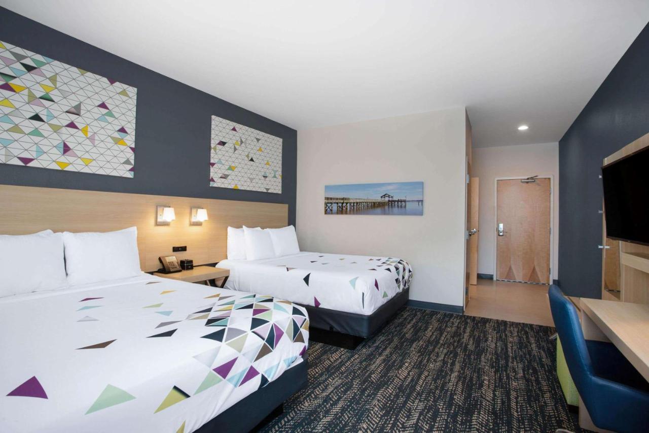 La Quinta Inn & Suites By Wyndham Manassas, Va- Dulles Airport Екстер'єр фото